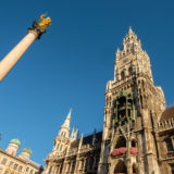 Marienplatz München mit Mariensäule und Rathaus